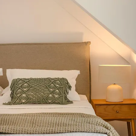 Cobi Maisonette Апартаменты *