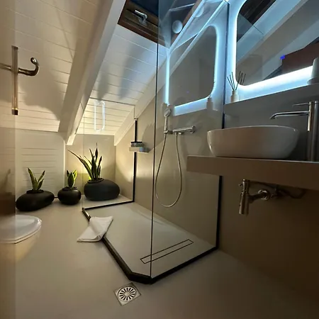 Cobi Maisonette